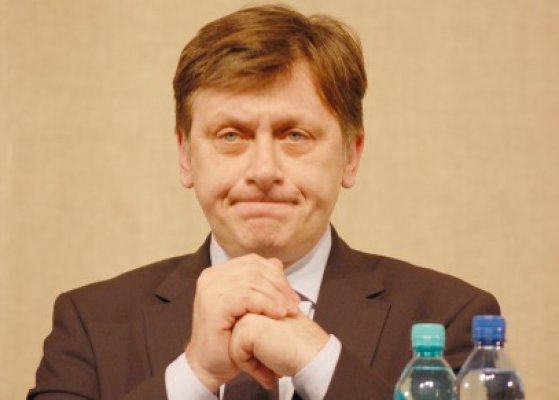 Antonescu: Kovesi şi Morar ar trebui schimbaţi pentru că aşa se întâmplă în democraţie